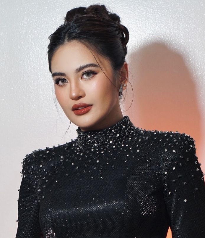 Julie Anne San Jose