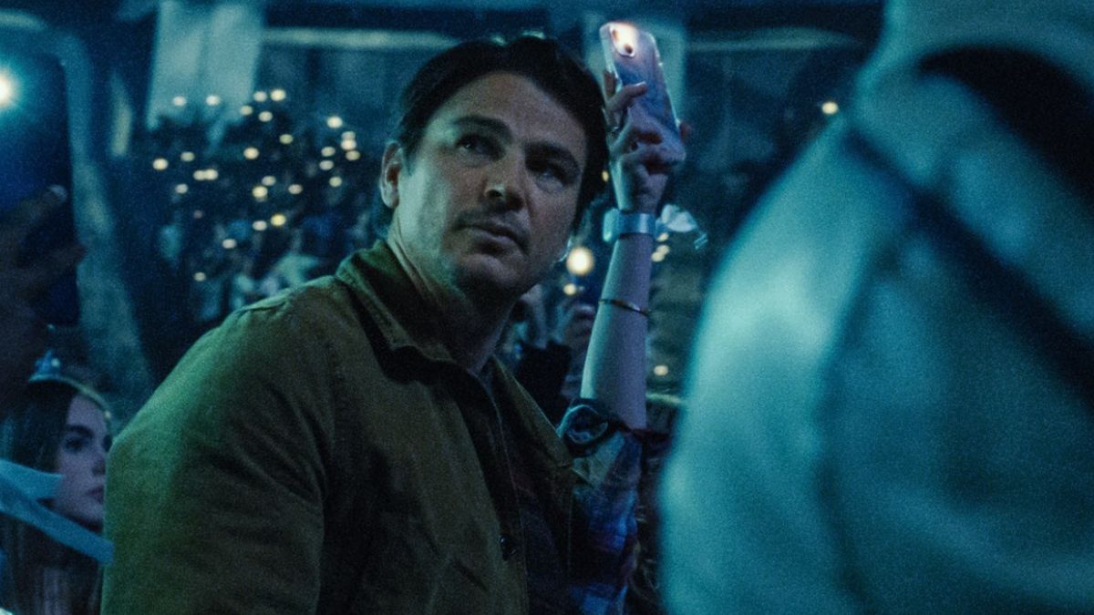 Trap (2024 Film) Review: A M. Night Shyamalan Thriller That Snags You in Its Web